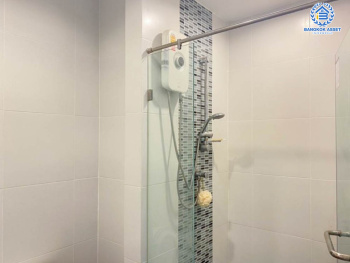 คอนโดมิเนียมมือสองย่านกรุงเทพฯ โครงการ เมโทรสกาย ประชาชื่น ห้องมุม เนื้อที่มากถึง 26.16 ฟังก์ชัน 1 ห้องนอน 1 ห้องน้ำ บนทำเลเยี่ยมสุด เข้าเมืองง่าย ใกล้รถไฟฟ้าสายสีม่วง "สถานีบางซ่อน" ราคาคุ้มสุดในย่าน! จองเลย!